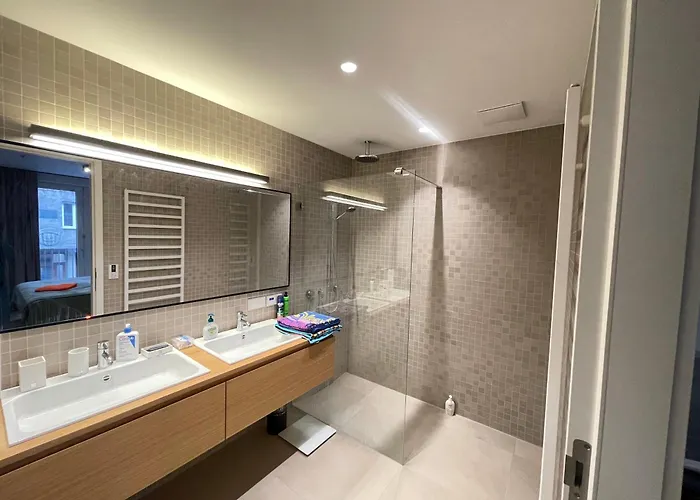 1-bedroom Luxury In The Heart Of With Kitchen